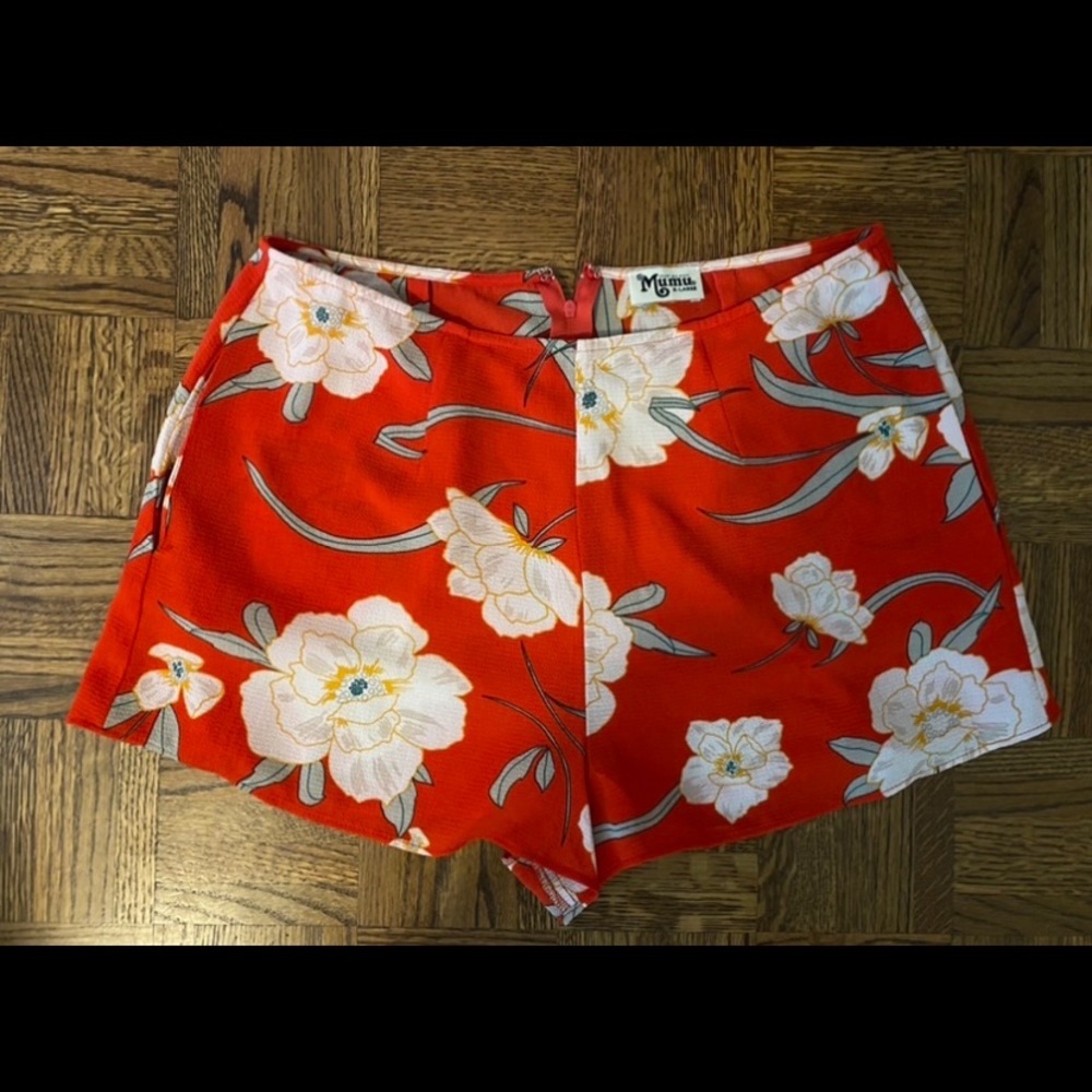 Show me your mumu shorts XL